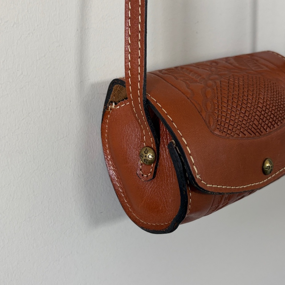 Patricia Nash Amatrice Tooled Italian Leather Roll Crossbody Bag Brown - Picture 3 of 10